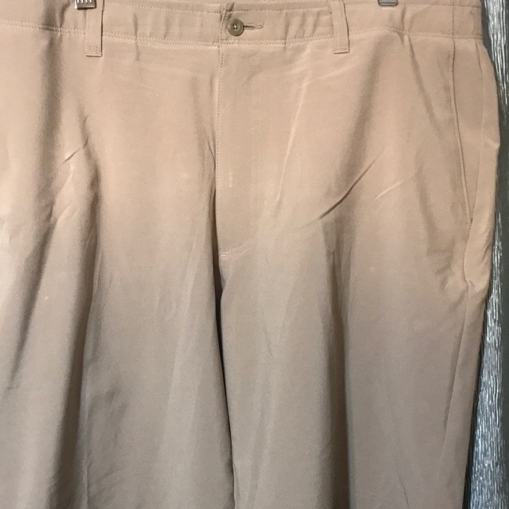 Men’s khakis size 36 shorts